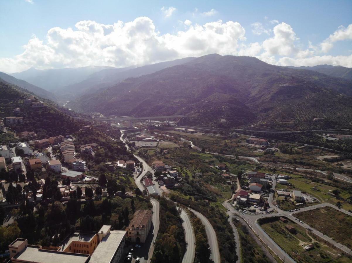 Case Vacanza Le Casette Santo Stefano di Camastra Zewnętrze zdjęcie